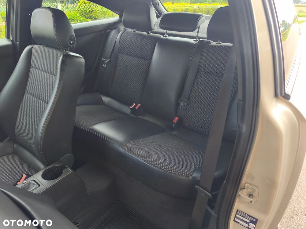 Opel Astra 1.6 Enjoy - 16