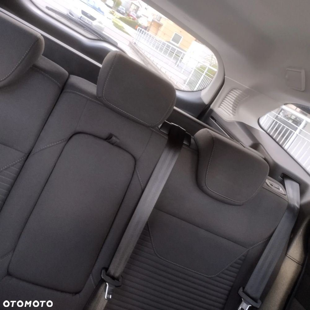Ford Focus 2.0 TDCi Titanium ASS - 28