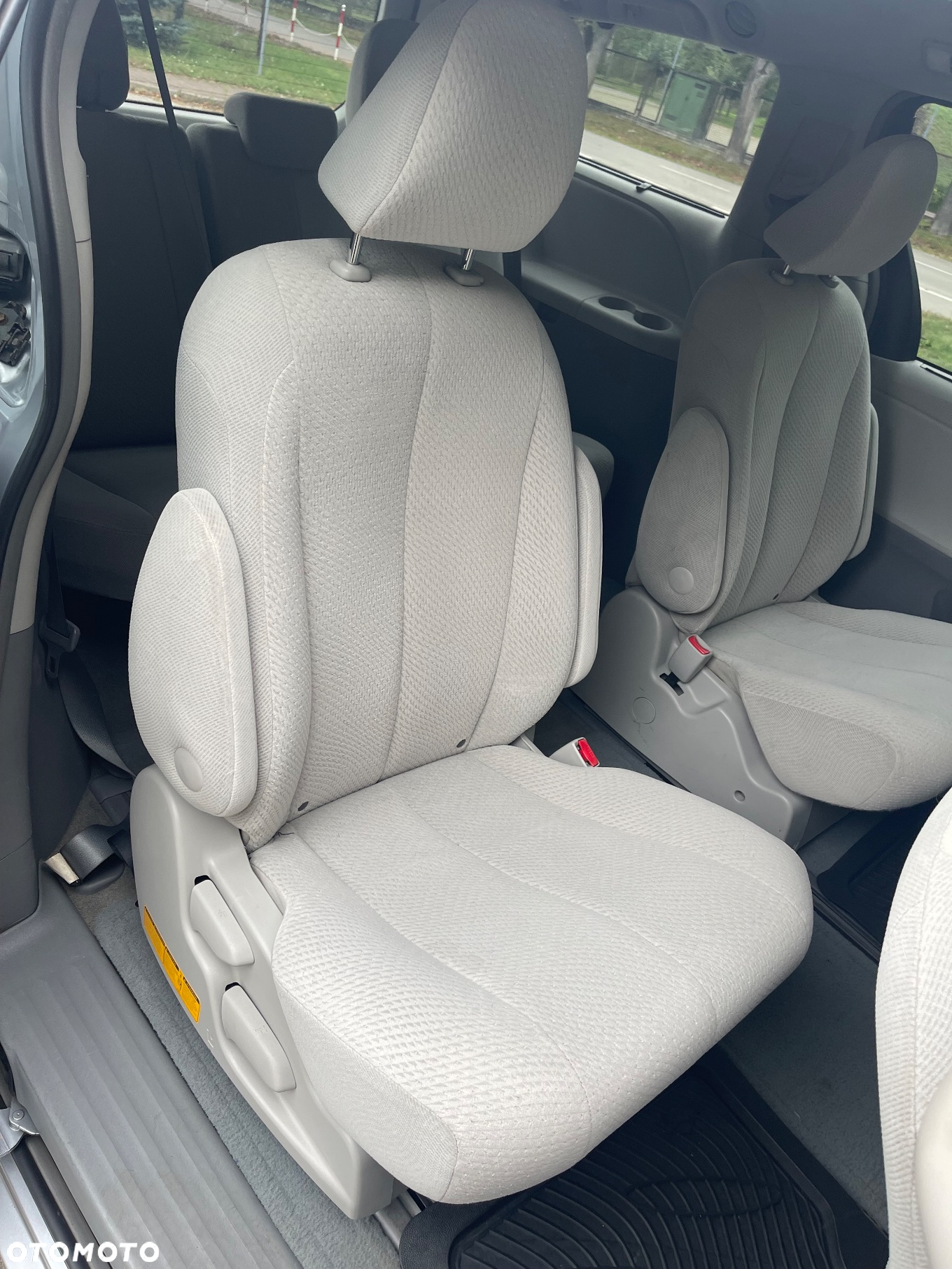 Toyota Sienna 3.5 V6 LE AWD - 10