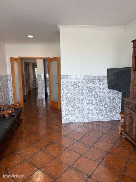 Apartamento T2 Duplex - 1º Linha de Mar - Aver-o-Mar - Grande imagem: 2/12