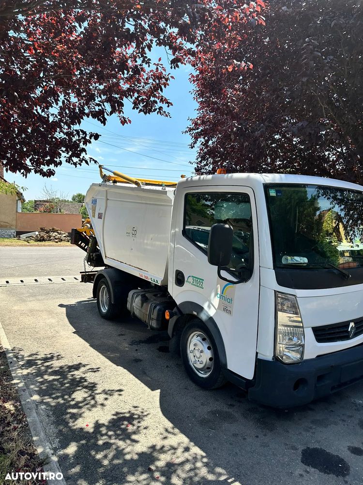 Renault Maxity - 3