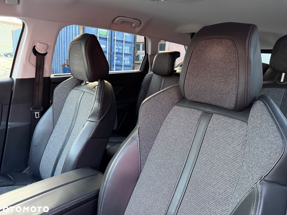 Peugeot 5008 THP 165 EAT6 Stop & Start Allure - 20