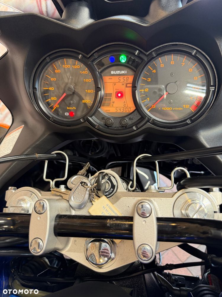 Suzuki DL - 30