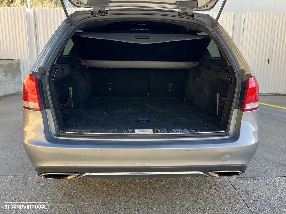 Mercedes-Benz E 300 Bluetec Hybrid Avantgarde - 42