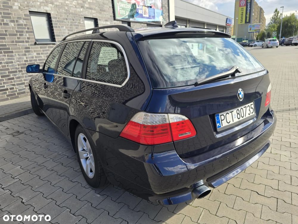 BMW Seria 5 520d Touring Special Edition - 13