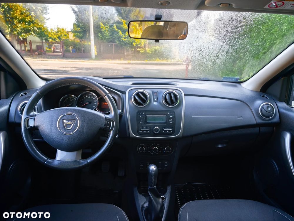 Dacia Sandero 1.2 16V Celebration - 5