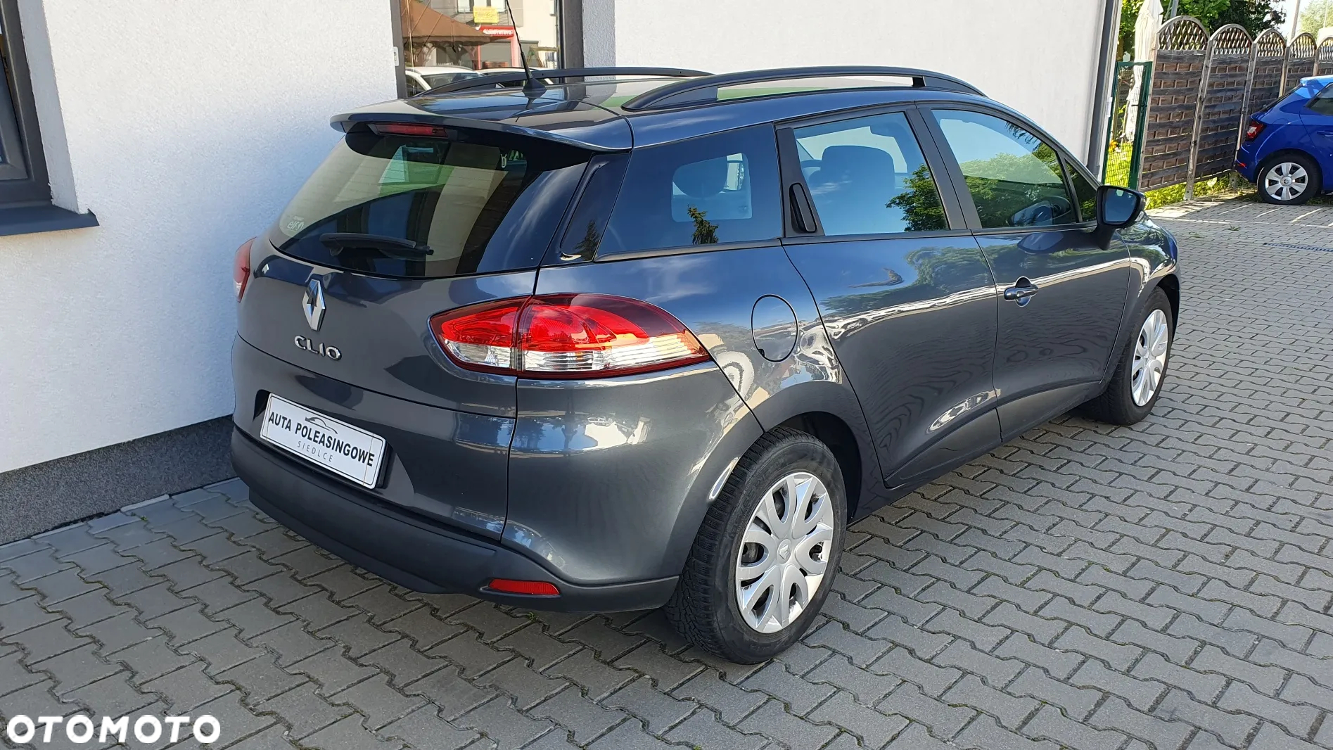 Renault Clio - 9