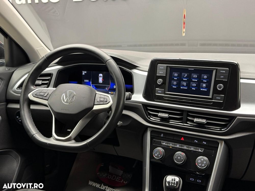 Volkswagen T-Roc - 10