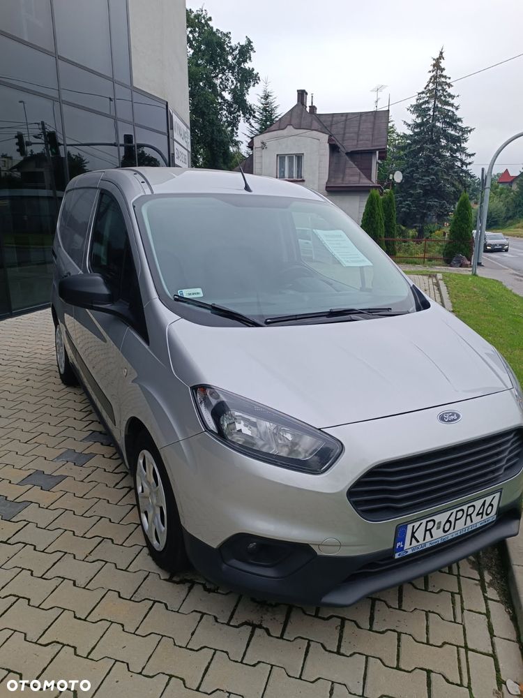 Ford Transit Courier - 1