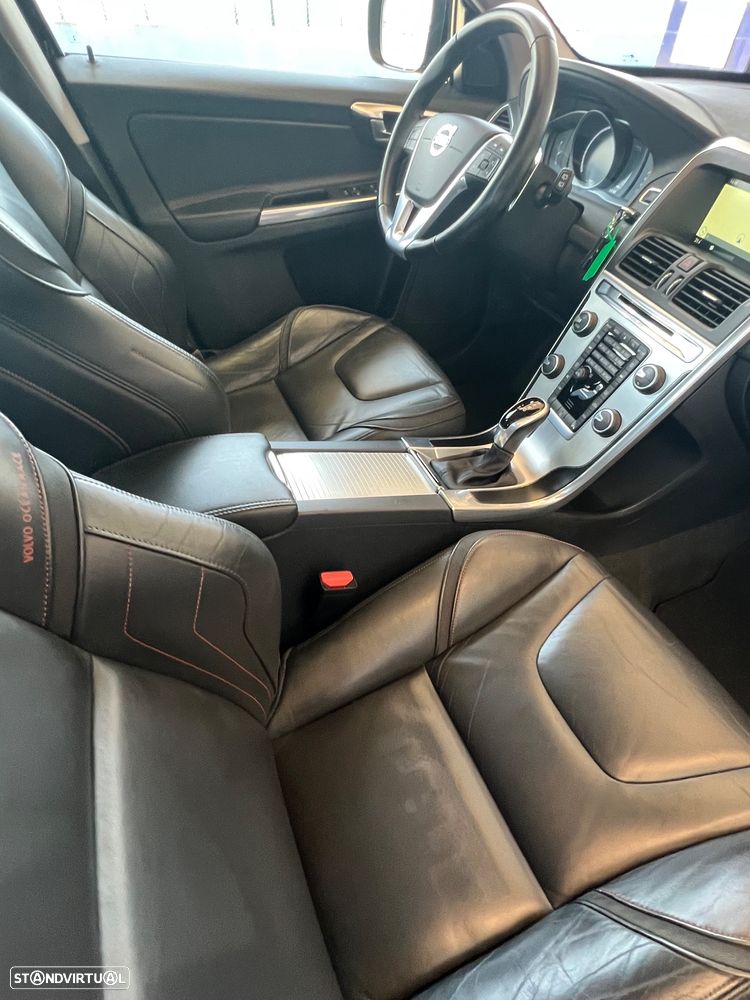 Volvo XC 60 2.0 D4 Volvo Ocean Race Geartronic - 10