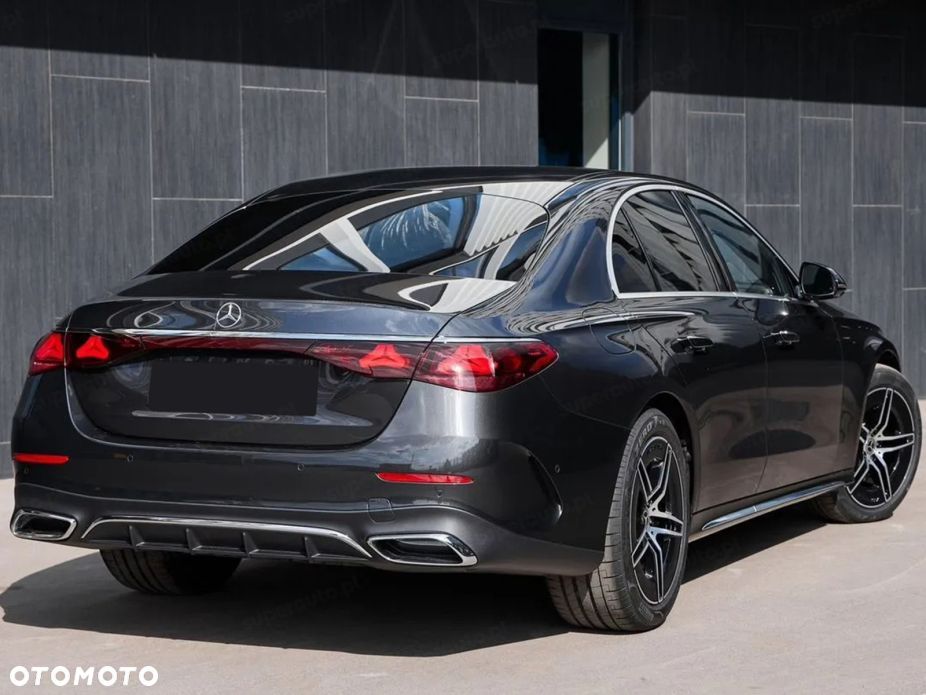 Mercedes-Benz E-Class 2026 photo 5