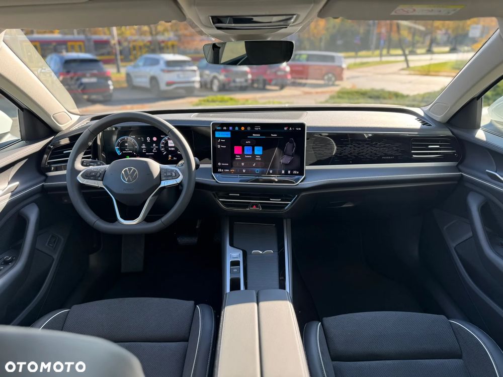 Volkswagen Passat 2.0 TDI SCR Elegance DSG - 26