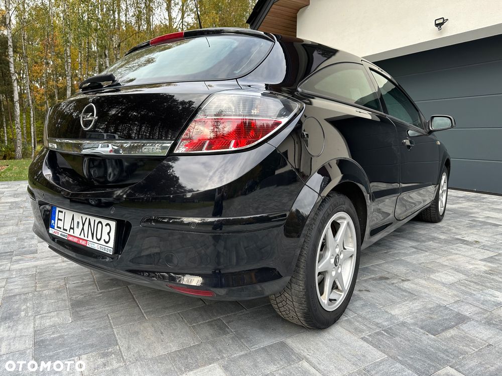 Opel Astra III GTC 1.8 Sport - 38