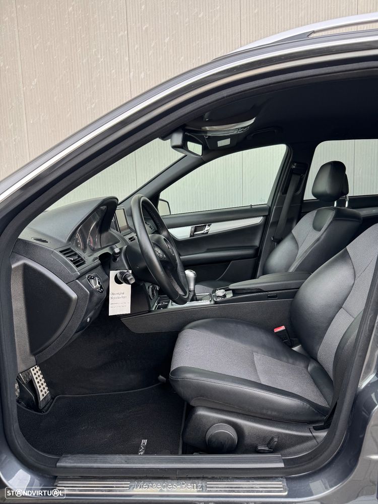 Mercedes-Benz C 250 - 10