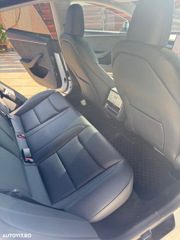 Tesla Model 3 AWD Long Range - 5