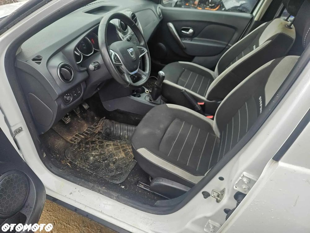 Dacia Sandero Stepway TCe 90 (S&S) Prestige - 16