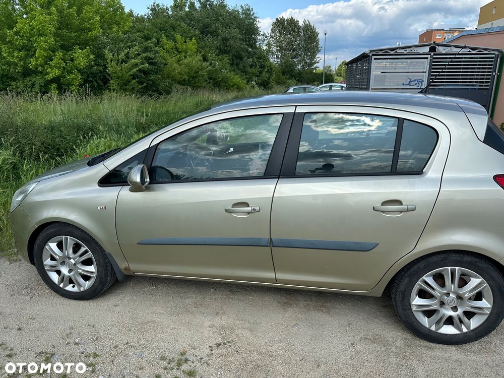 Opel Corsa 1.2 16V Enjoy - 9