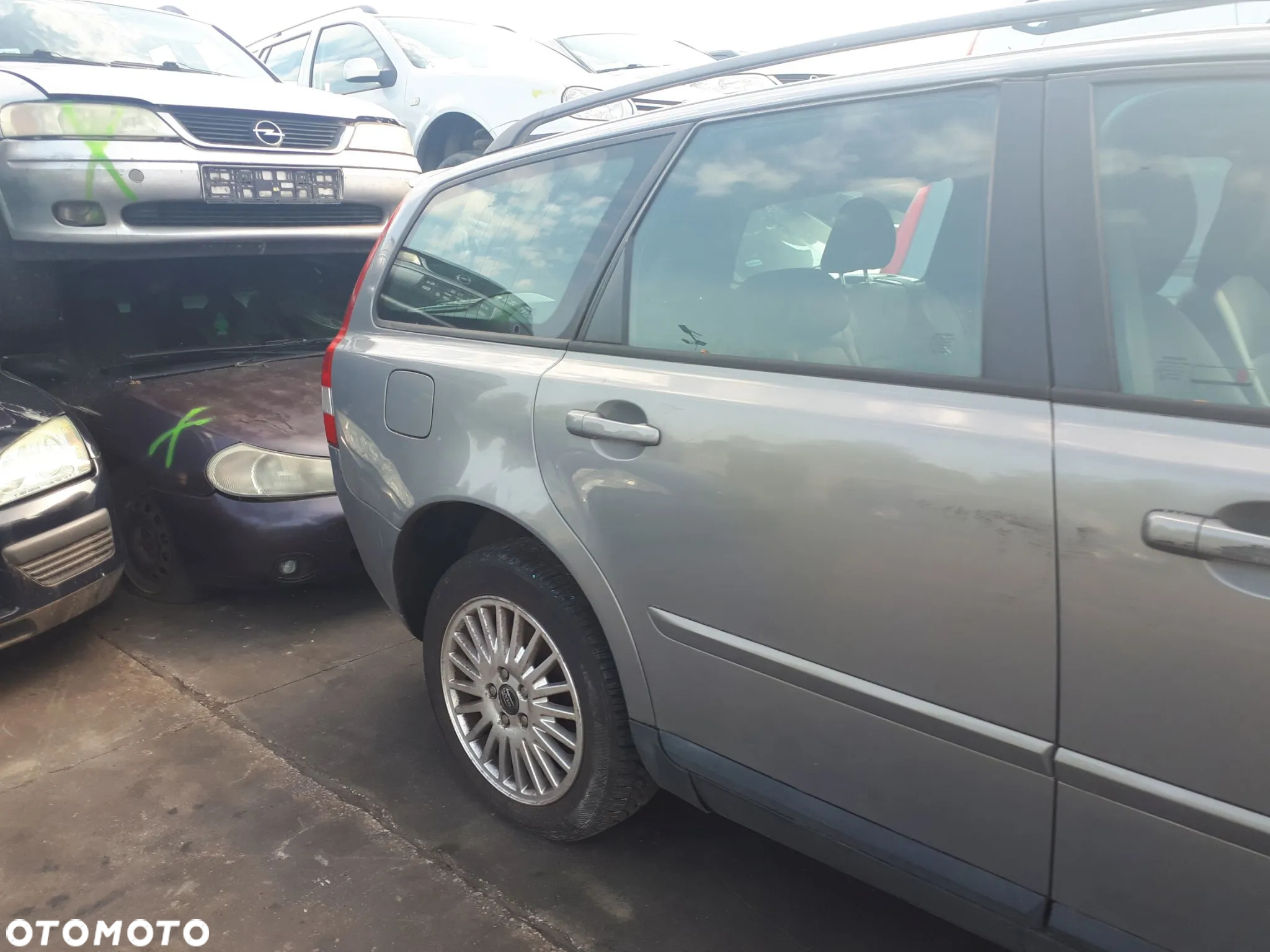 VOLVO V50 04-07 MASKA PRZÓD PRZEDNIA 462-46 - 6