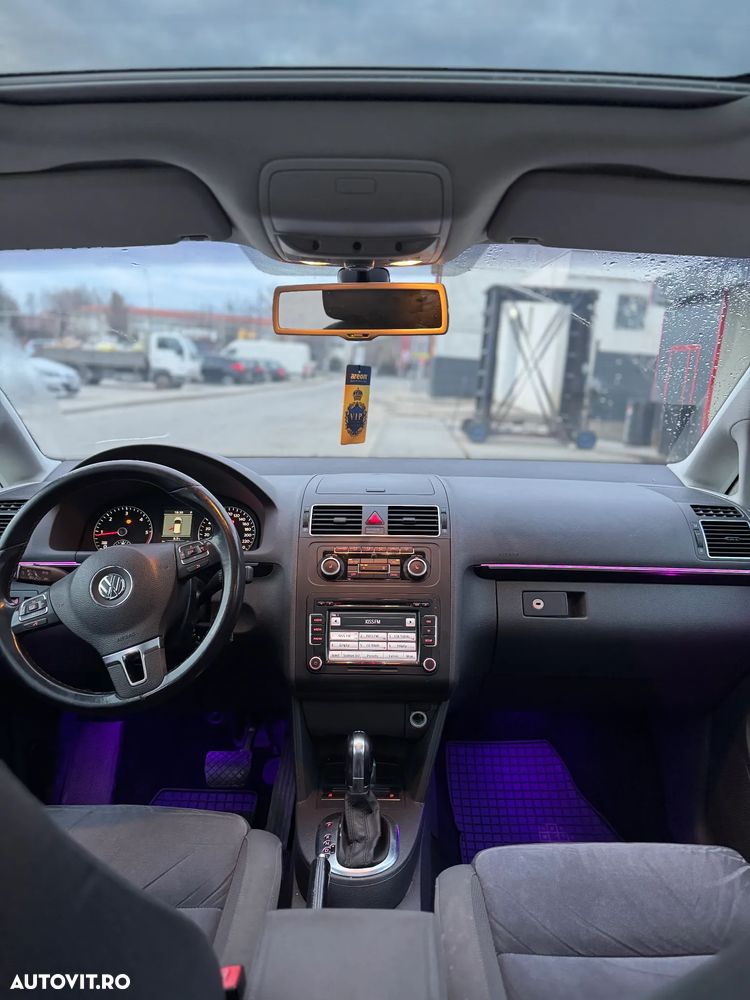 Volkswagen Touran 2.0 TDI DPF Highline DSG - 6
