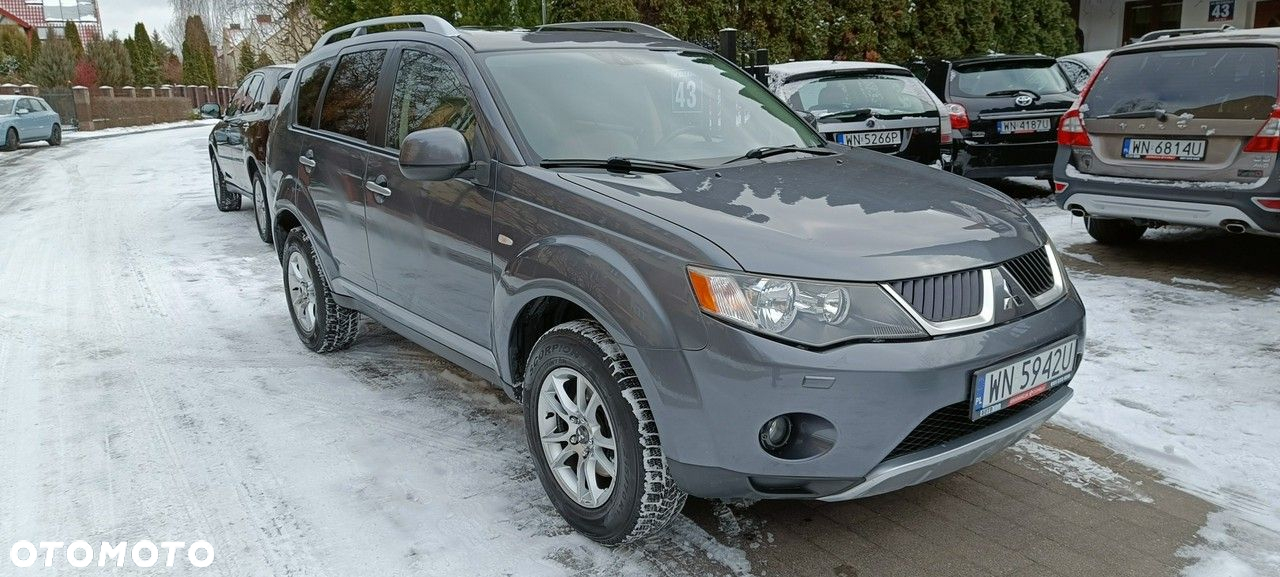 Mitsubishi Outlander 2.4 4WD CVT Instyle - 11