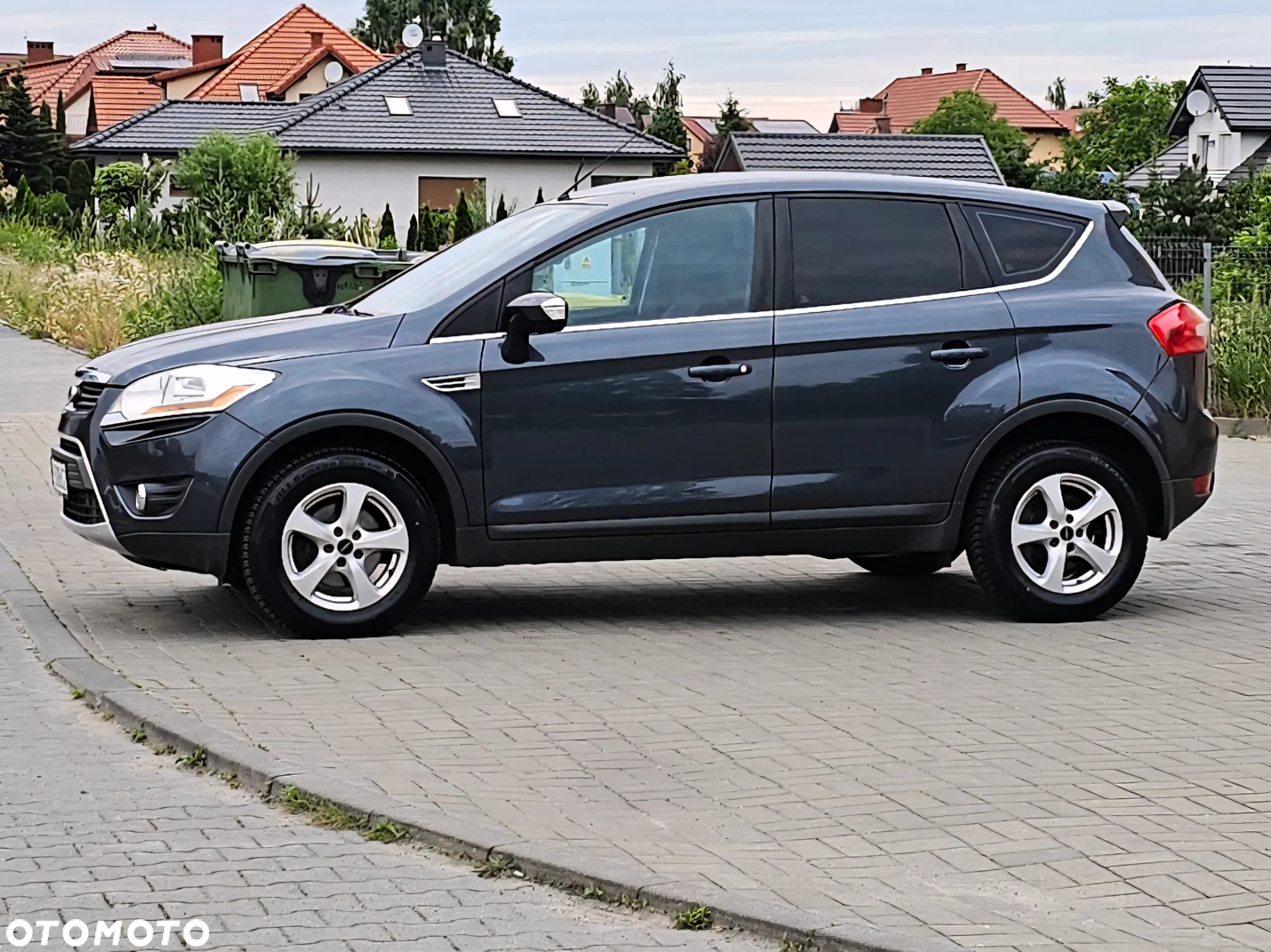 Ford Kuga 2.0 TDCi 4x4 Titanium - 2