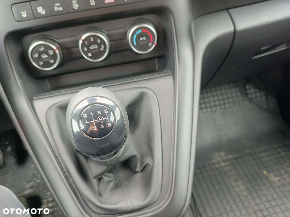 Mercedes-Benz CITAN - 23