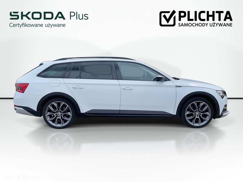 Skoda Superb 2.0 TDI SCR 4x4 Scout DSG - 5