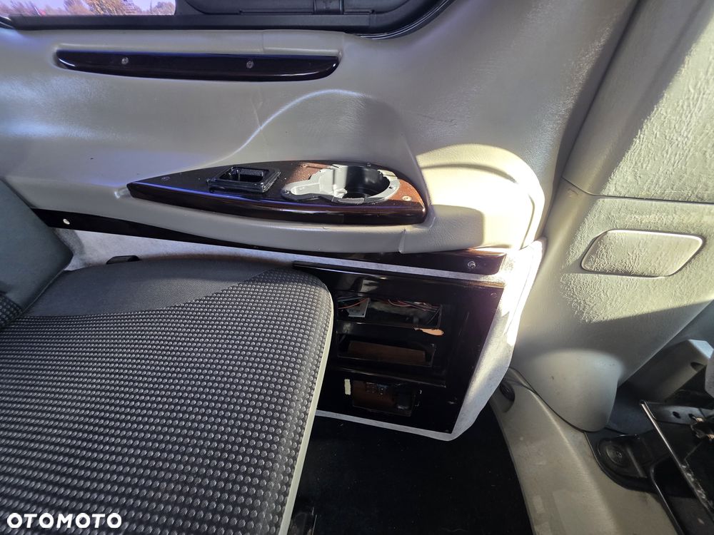 Renault Trafic - 18