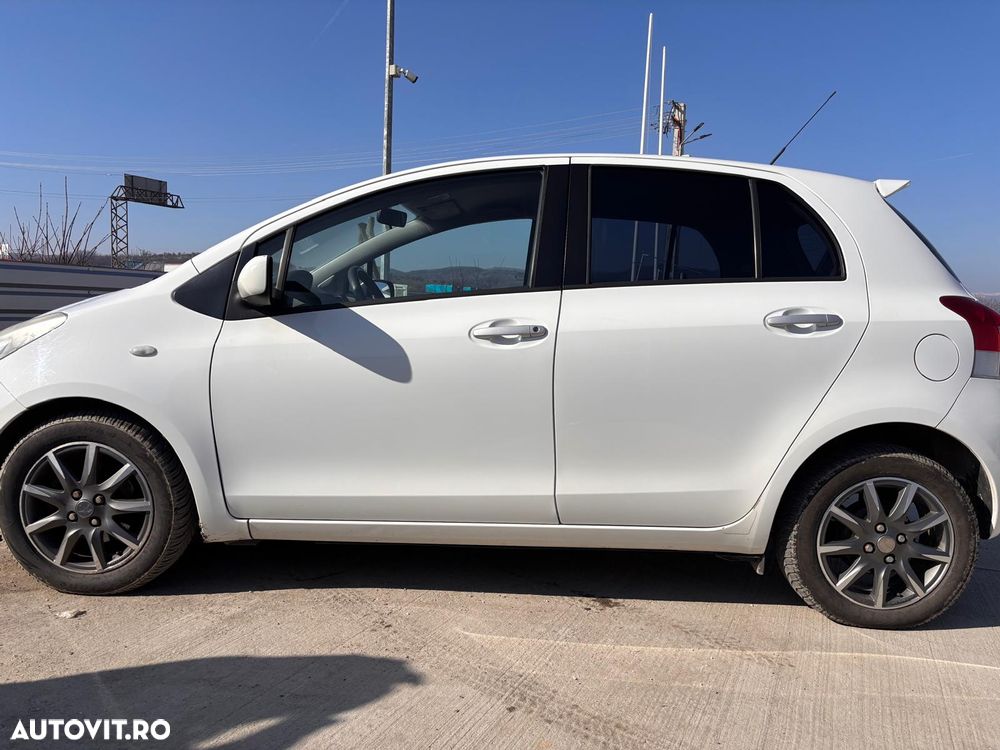 Toyota Yaris 1.33 VVT-i Sol - 5