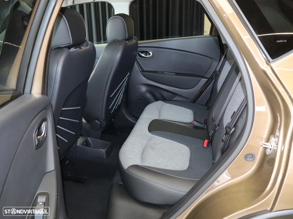 Renault Captur ENERGY TCe 120 Intens - 12