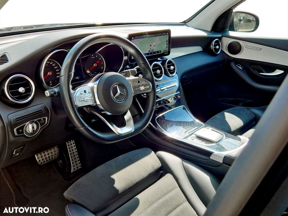 Mercedes-Benz GLC 300 e 4MATIC - 18