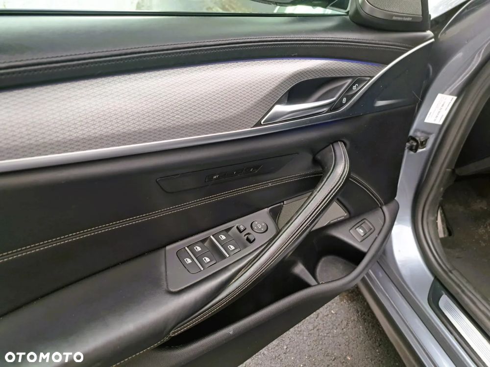 BMW Seria 5 540d xDrive - 12