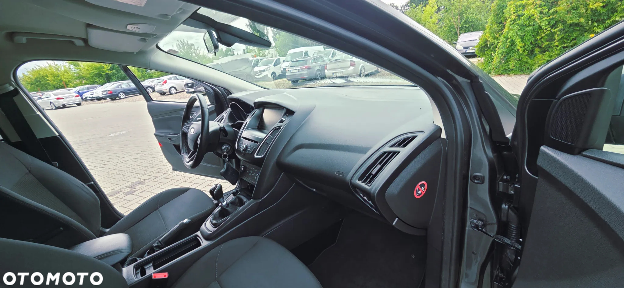 Ford Focus 1.5 EcoBlue Start-Stopp-System TITANIUM DESIGN - 36