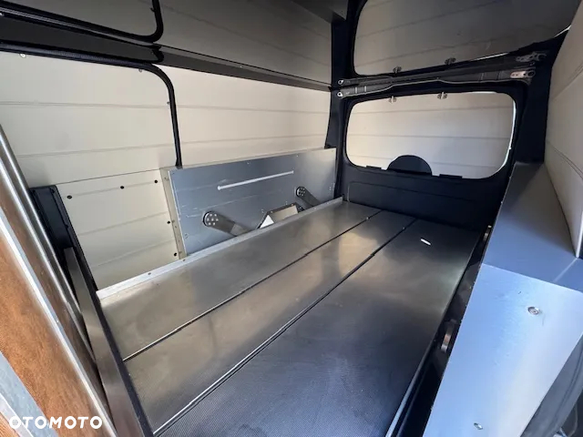 Mercedes-Benz V-Klasa V300d Karawan - 17