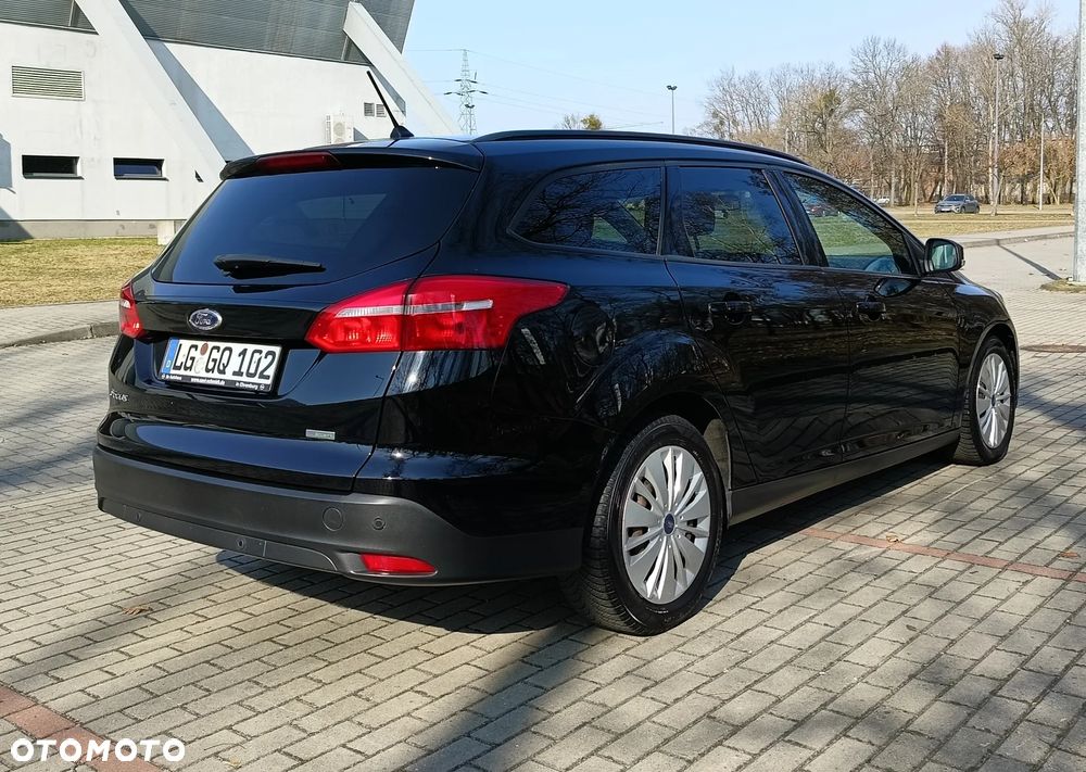 Ford Focus - 8