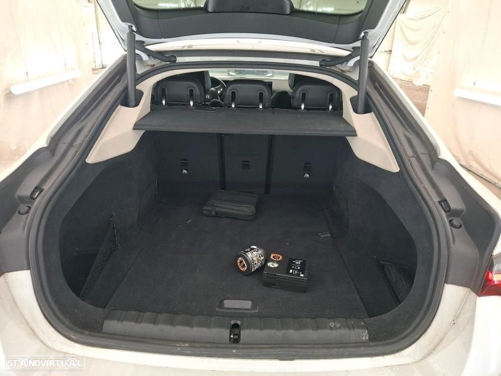 BMW i4 eDrive35 Gran Coupe - 9