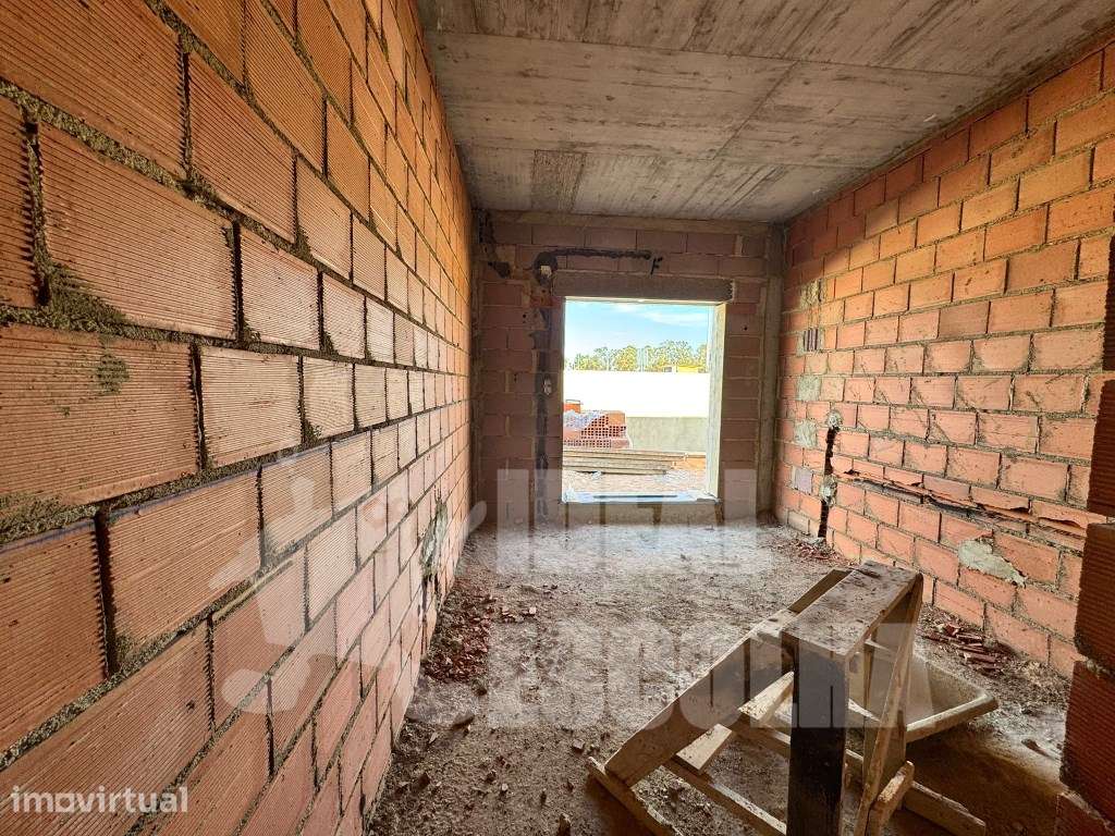 MORADIA EM CONSTRUÇÃO QUINTA DO ANJO . - Grande imagem: 3/28