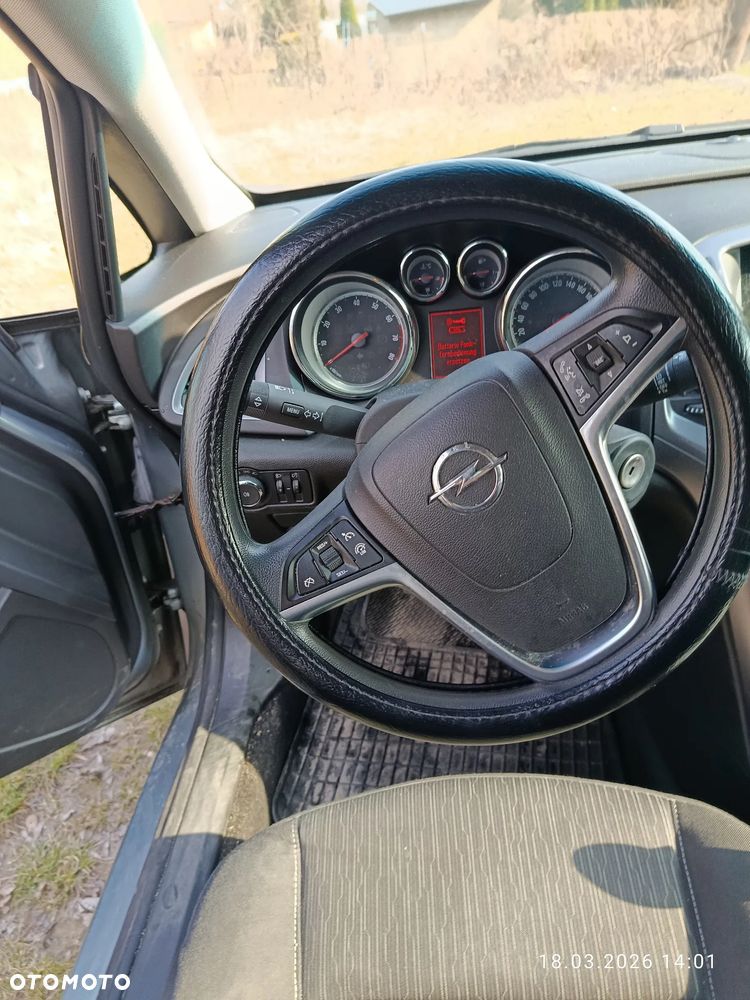 Opel Astra 1.4 Turbo - 6
