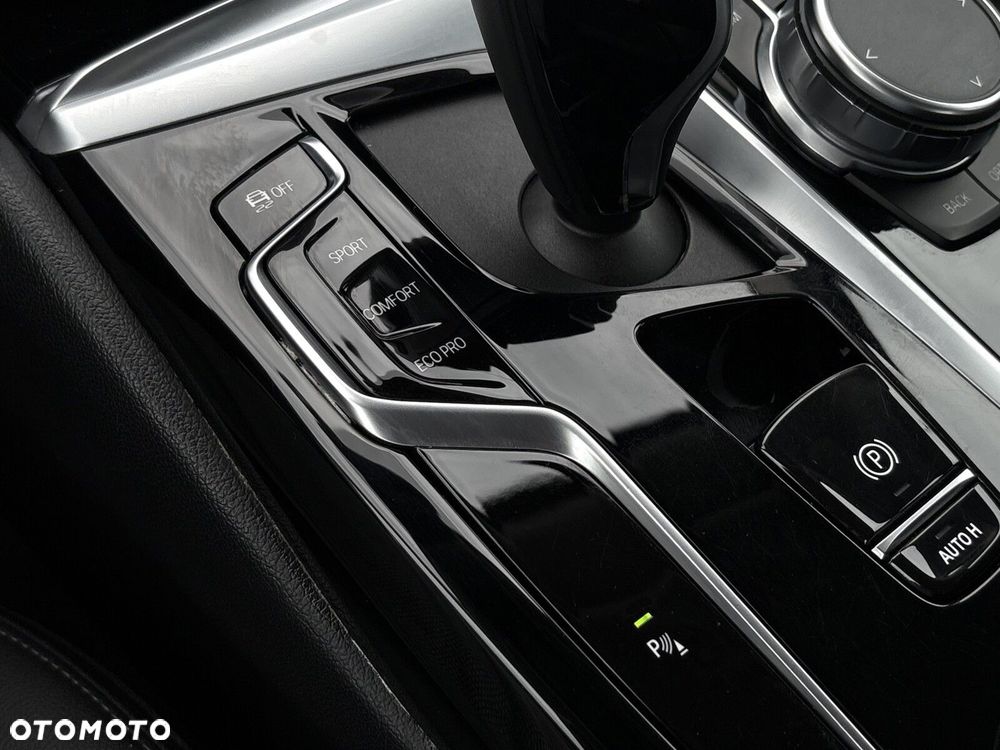 BMW Seria 5 - 22