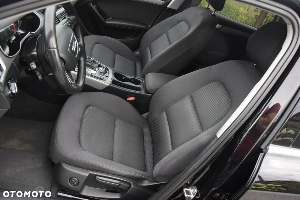 Audi A4 Avant 2.0 TDI Quattro S tronic - 36