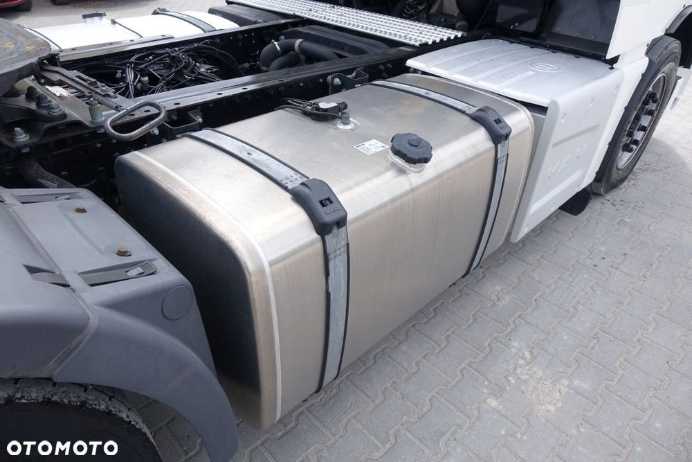 MAN TGX 18.470 4x2 BLS / XLX / STANDARD / EURO 6 / AUTOMAT / RETARDER / KLIMATYZACJA POSTOJOWA / LODÓWKA / 2 ZBIORNIKI - 16