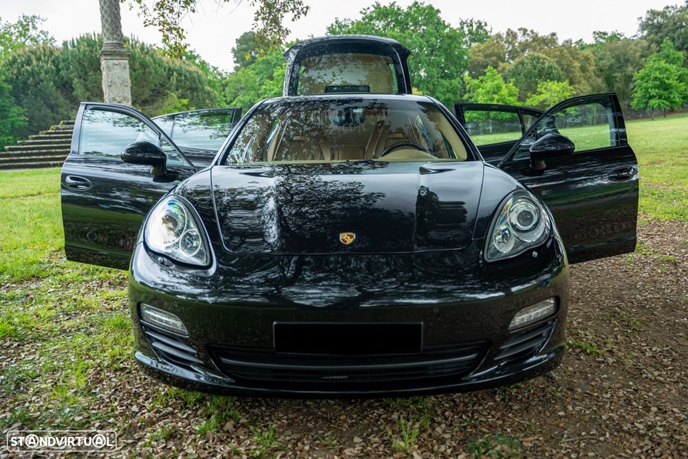 Porsche Panamera 3.0 V6 - 4