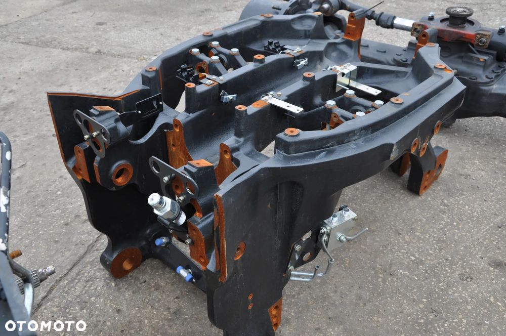 WSPORNIK ODLEW DEUTZ FAHR 9340 TTV NR 0.021.7405.0/20 NOWY !!! - 3