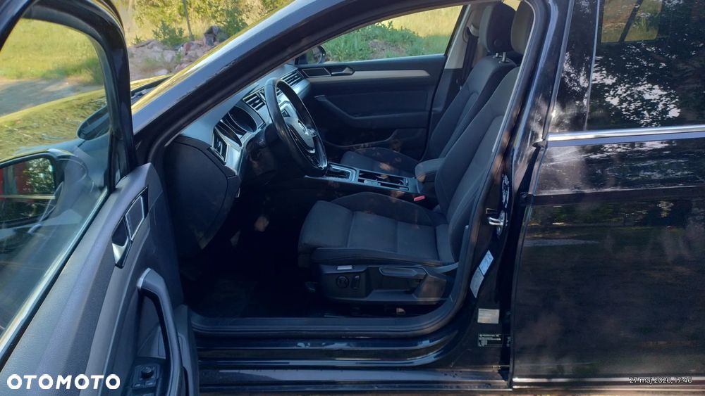 Volkswagen Passat 2.0 TDI BMT Comfortline DSG - 11