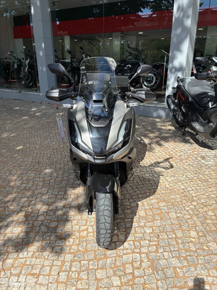 Honda ADV 350 IA - 2