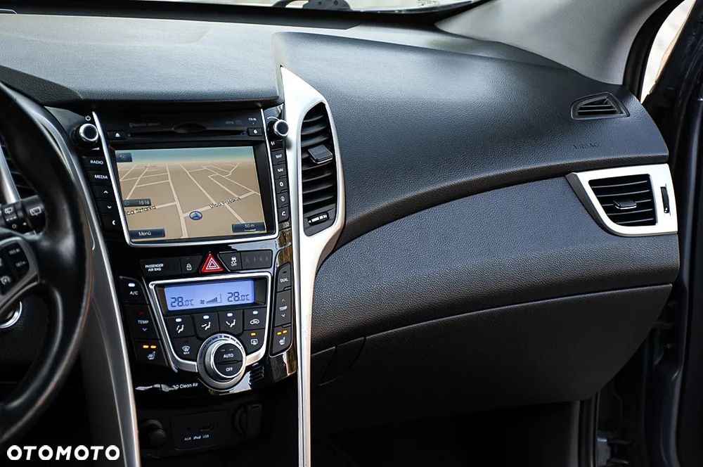 Hyundai i30 1.6 CRDi Premium - 31