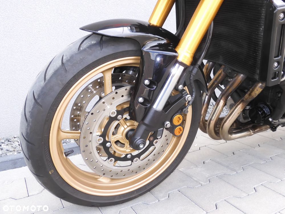 Yamaha FZ8 - 22