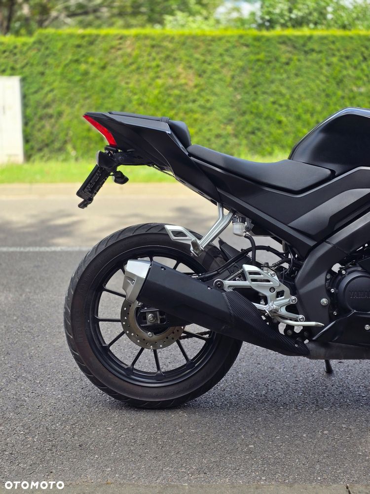 Yamaha YZF - 21