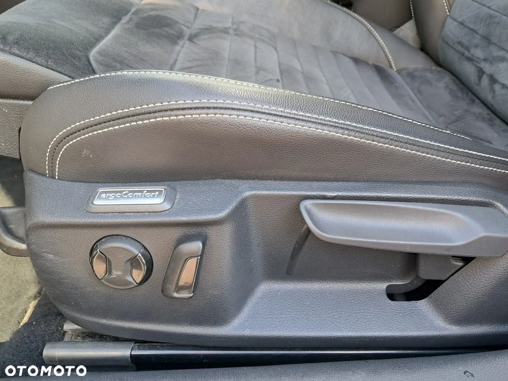 Volkswagen Passat 1.4 TSI Plug-In-Hybrid GTE - 20