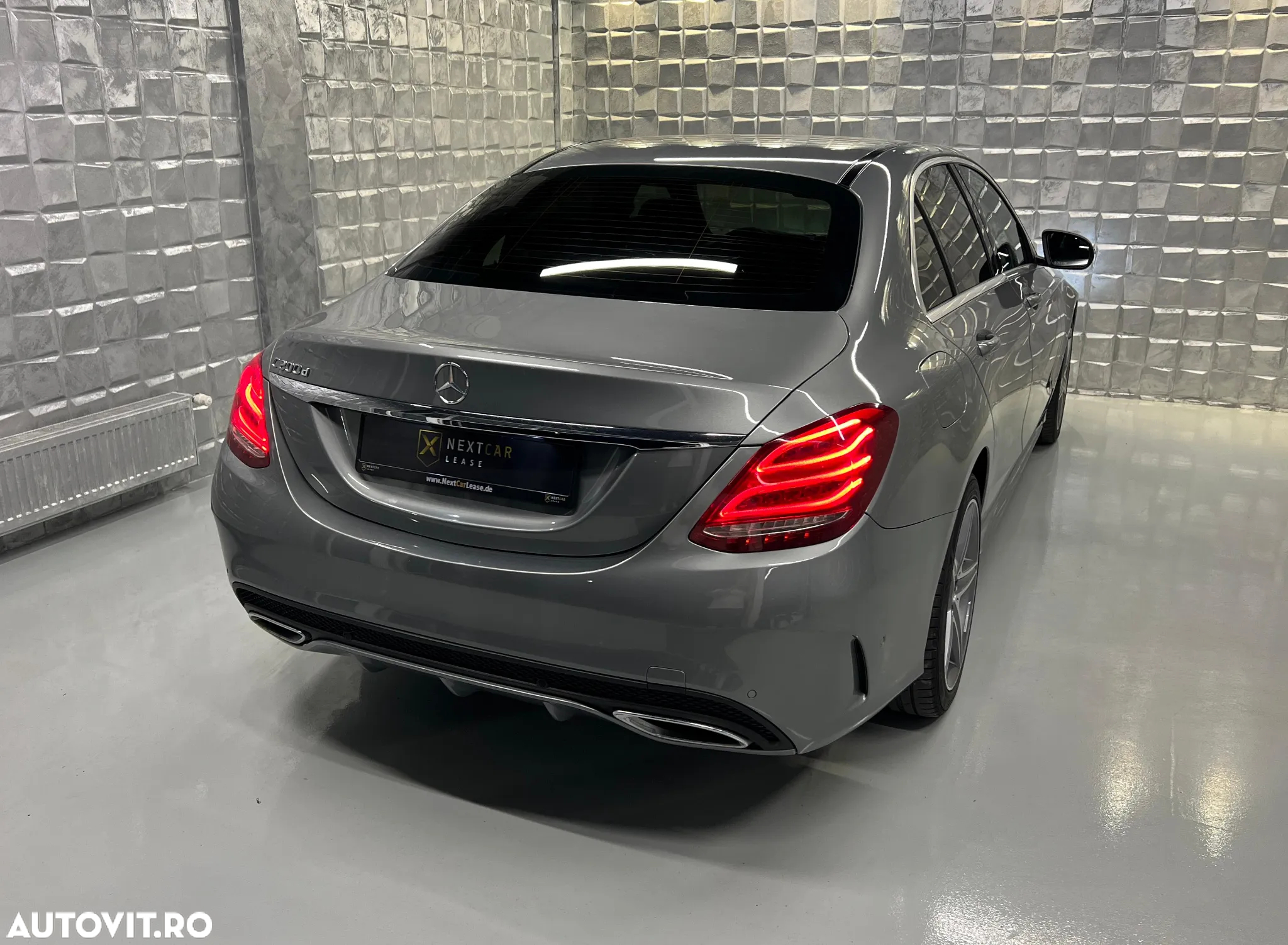 Mercedes-Benz C - 4